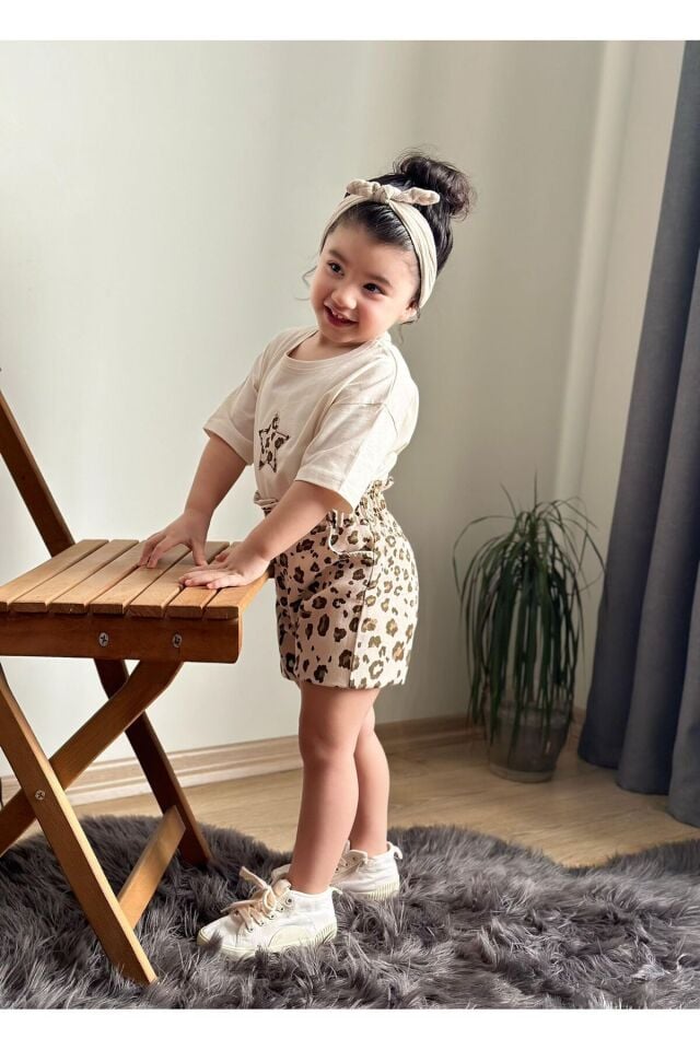 Şortlu Kiz Takim Gabardin Kumaş 2 li Takım Bayramlık Trend Bel Esnek Lastili Ekru - 4-5 Yaş